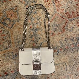 Michael Kors crossbody purse! EUC! Comes with the dustbag.